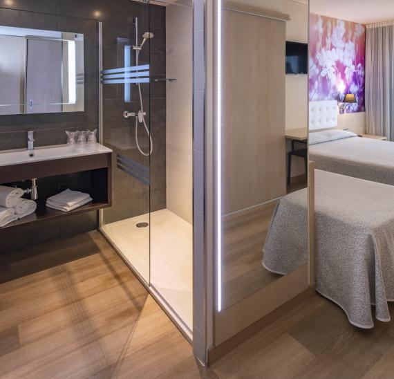 Double room with views